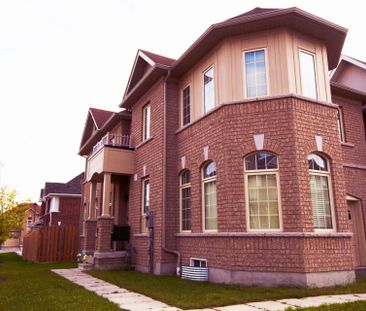 For Lease - 25 Camilleri Road, Ajax, Ontario - Photo 4