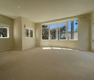 3 Bedrooms on Selwyn Rd - Photo 4