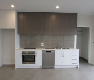 Secure 2 Bedroom Apartment Living - Photo 1
