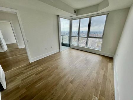 For Lease - 585 Bloor Street Unit# 4321, Toronto, Ontario - Photo 4