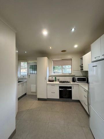 Bentleigh East - Photo 3