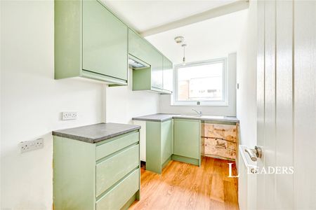 1 bedroom apartment to rent Plaw Hatch Close, Bishops Stortford, CM23 - Photo 2