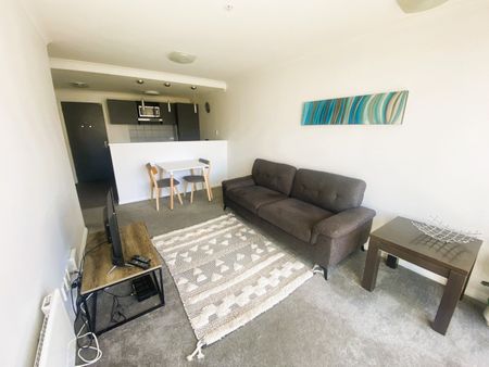 INNER CITY APARTMENT LIVING - Photo 4