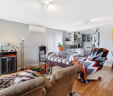 Spacious Family Living in a Prime North Albury Location - Photo 1