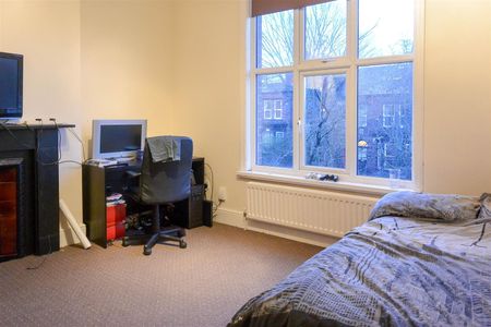 Flat 1, 16 Ash Grove, Hyde Park, Leeds, LS6 1AY - Photo 5