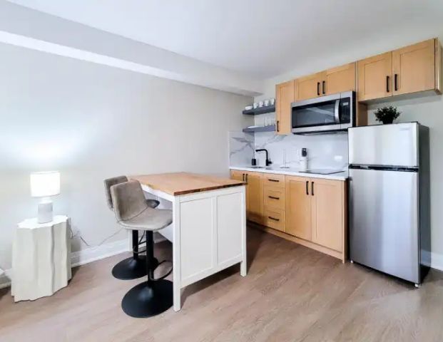 The Terrace on Lundy's | 7737 Lundy's Lane, Niagara Falls - Photo 1