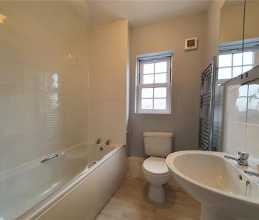 2 bedroom flat to rent - Photo 6