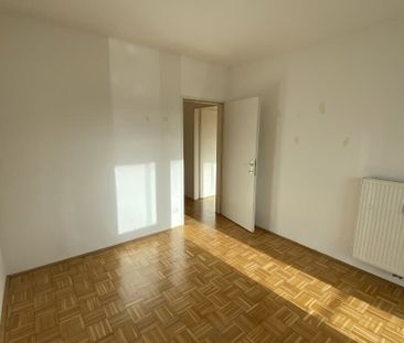 Schöne Erdgeschosswohnung mit Terrasse und Loggia. - Photo 1