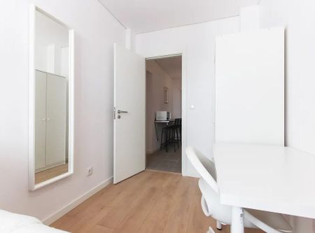 Rua Actor João Rosa, Lisbon, Lisbon 1900-021 - Photo 5