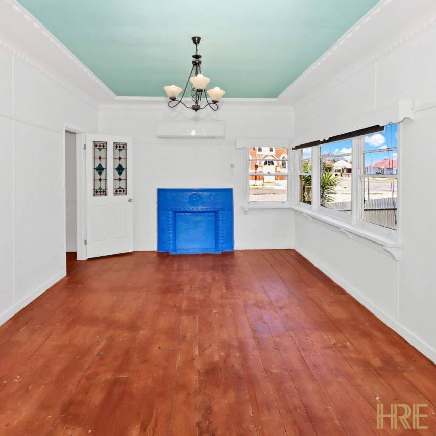 Neat & Comfortable 3-Bedroom Home Close to Town - Photo 1