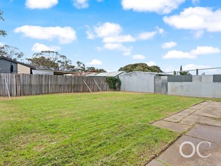 Open the Door To Fresh Family Living - Photo 3