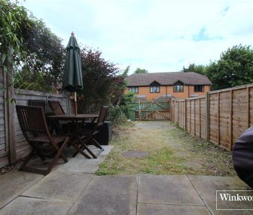 2 bedroom terraced house to rent - Photo 2