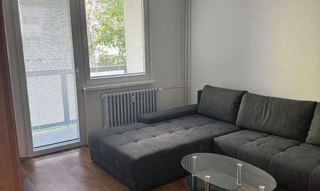 Na prenájom zariaď 2 izbový byt balkón ul. Scherera Piešťany - Photo 4