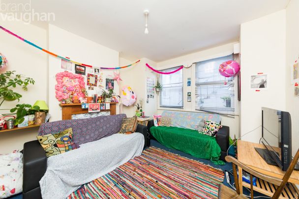 5 bedroom terraced house to rent - Photo 1