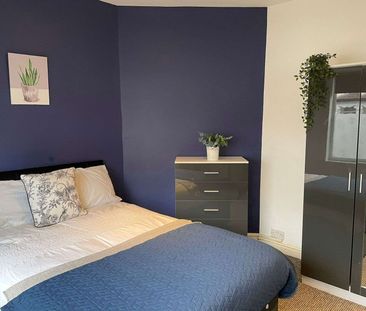 🏡 Spacious Ground Floor Double Room – Gadsby Street, Nuneaton - Photo 3