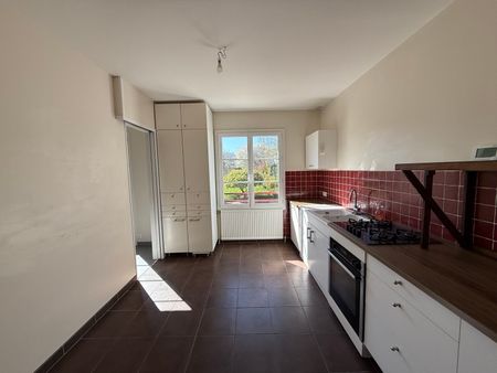 Location Maison 6 Pièces 126 m² - Photo 5