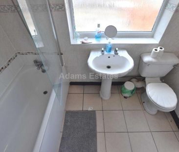 6 bedroom terraced house to rent - Photo 3