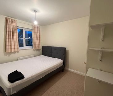 New Square - Photo 5