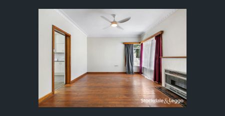 Neat As A Pin! - Photo 2