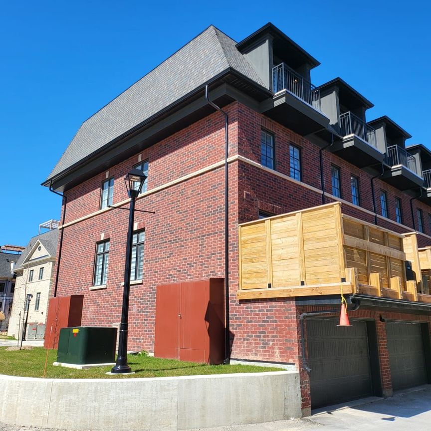 For Lease - 20 Lunar Crescent Unit# 34, Mississauga, Ontario - Photo 1