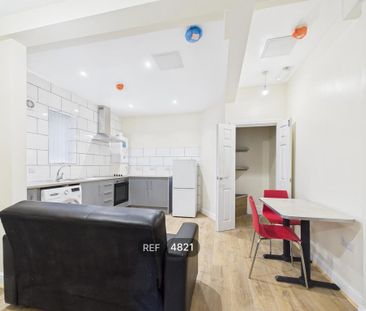 1 bedroom flat to rent - Photo 5