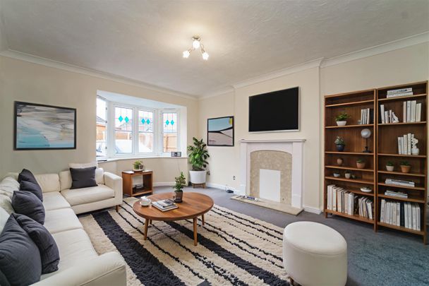 Chendre Close, Swinton - Photo 1