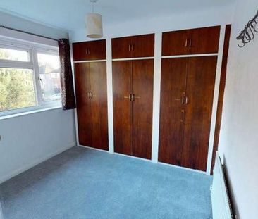 Fulwell Avenue, Clayhall, IG5 - Photo 3