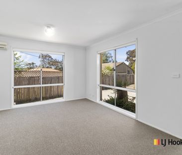 12b Eggleston Crescent, Chifley ACT 2606 - House For Rent | Domain - Photo 1