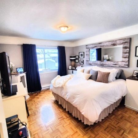 6 1/2 à louer sur 2 étage, cour privée - Photo 4