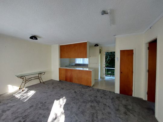 Tidy Unit in Hillpark - Photo 1