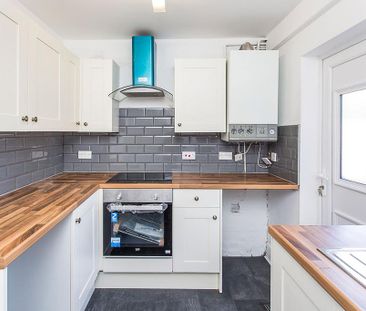 2 bedroom terraced house to rent - Photo 6