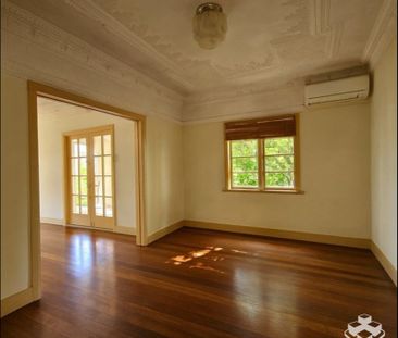 Character-Filled Home with Secure Front Gate â 400m to Toowong Vi... - Photo 2