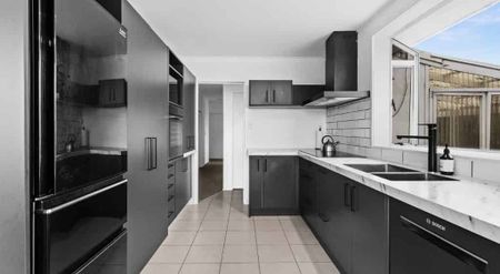 4 Modern Bedroom in Flaxmere - Photo 5