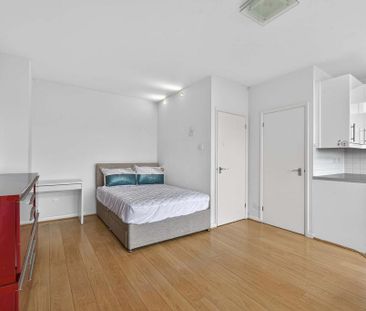 Studio to rent - Photo 5