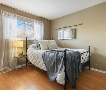 For Lease - 95 Kinburn Crescent, London South, Ontario - Photo 3