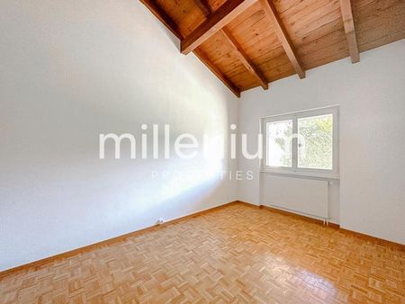 Maison de charme de 210 m² au cœur de Cartigny - Photo 4