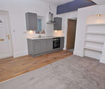 1 bedroom flat to rent - Photo 6