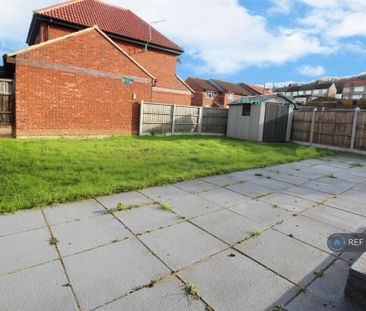 2 bedroom semi-detached house to rent - Photo 3