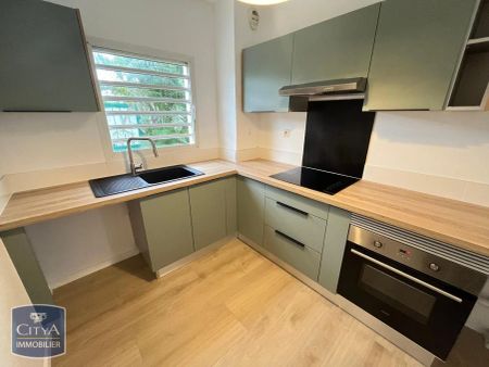 Appartement à louer 4 pièces 65.83m² - Photo 3