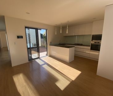 Property Management40 Lockheed Street, Hobsonville - House for Rent - Photo 6