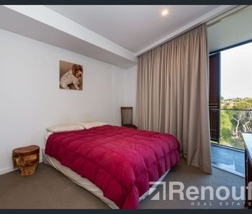 Luxurious One-Bedroom with an Expansive Balcony with Beautiful Amen... - Photo 5