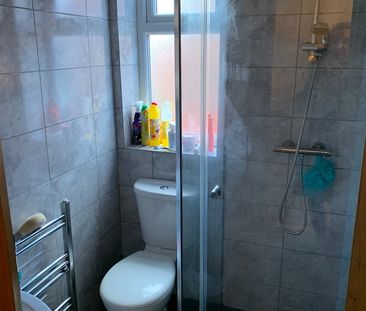 Room in a Shared House, Brailsford Road, M14 - Photo 2