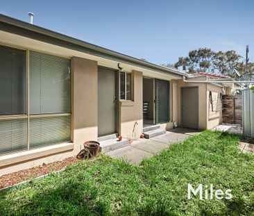 2/256 Waiora Road, Macleod - Photo 2