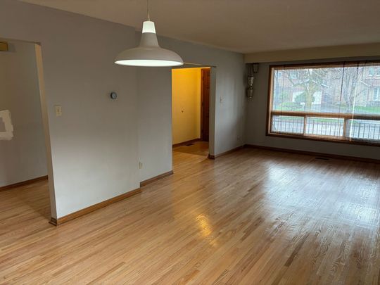 For Lease - 127 Risebrough Circuit, Markham, Ontario - Photo 1