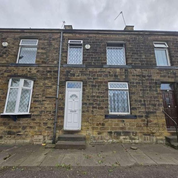 Victoria Road, Dewsbury, WF12 - Photo 1