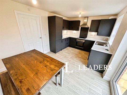 3 bedroom house to rent Chicory End, Stafford, Staffordshire, ST16 - Photo 1