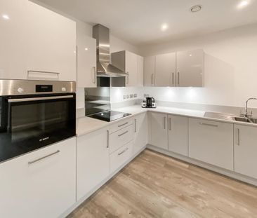 2 bedroom flat to rent - Photo 2