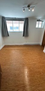 À LOUER. Studio 1 1/2 ROSEMONT - Photo 3