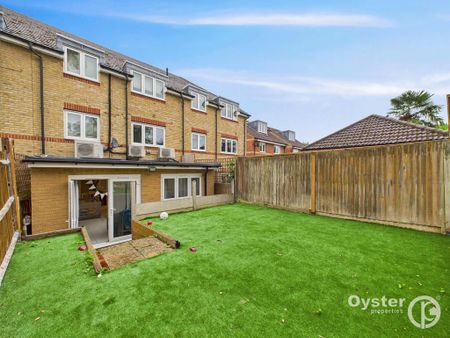 5 bedroom semi-detached house to rent - Photo 3