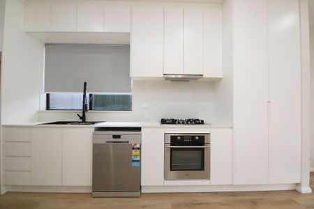 Modern Two Bedroom Granny Flat - Photo 4